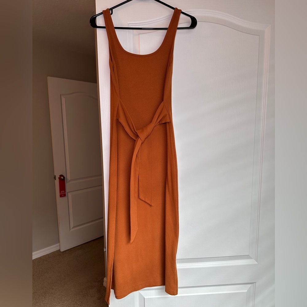MAXI DRESS W/ TIE